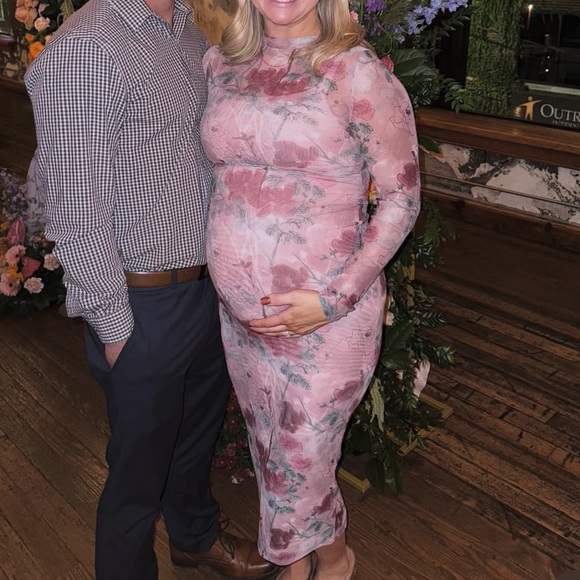 Pinkblush Floral Long Sleeve Dress - Maternity - Picture 2 of 2